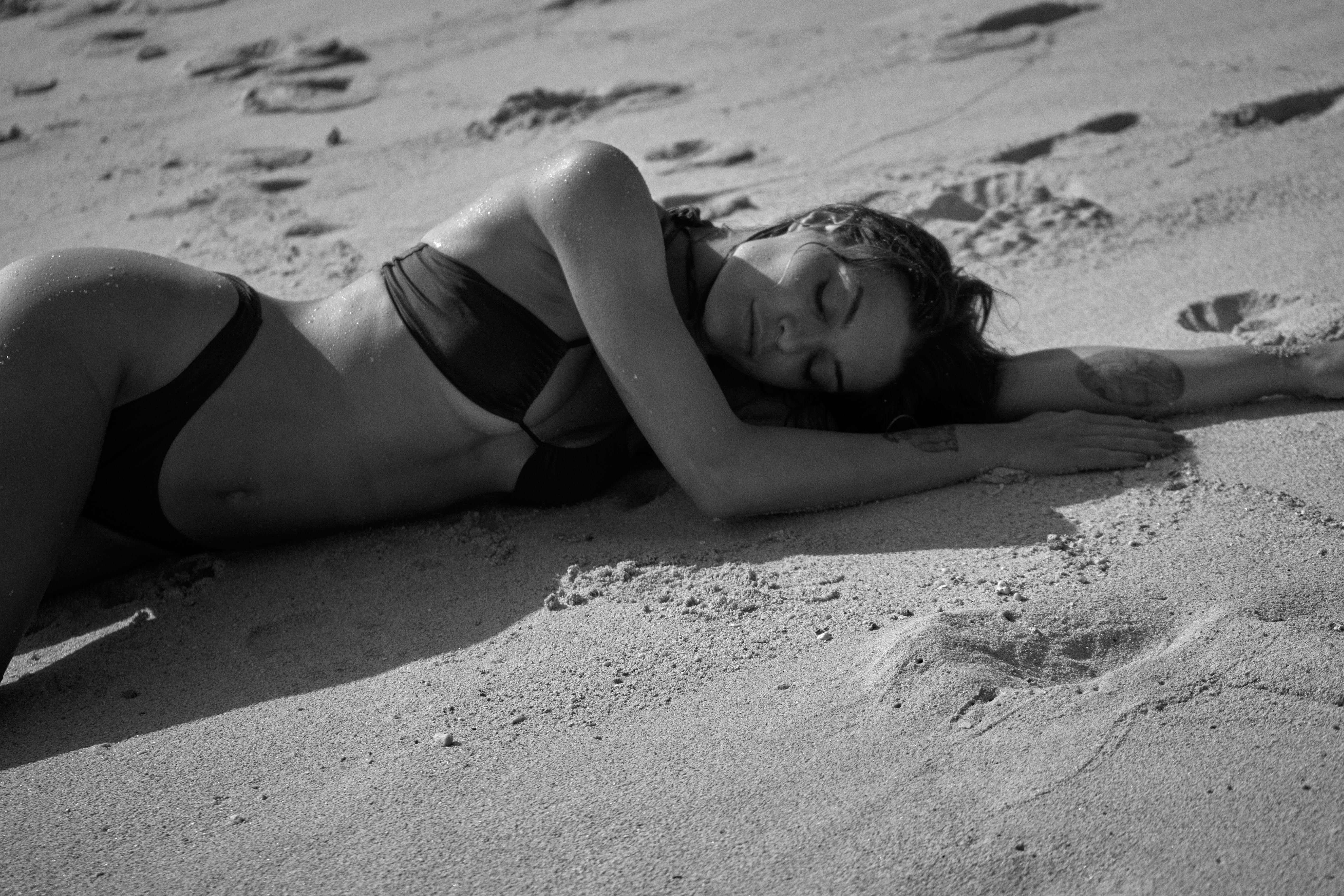 Menstruar en la playa sin miedo: bikinis menstruales que te liberan